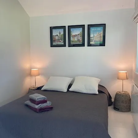 Le De La Longere * Beuvry-la-Foret